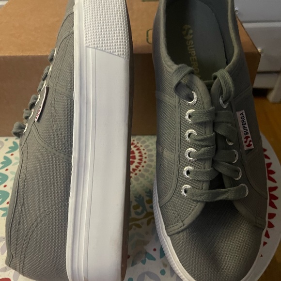 Superga COTU 2790 Platform Sneaker Womens’s Gray Sage with Box from LLBean - Picture 3 of 11